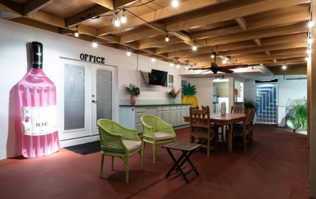 Float Palm Springs - Adults Only