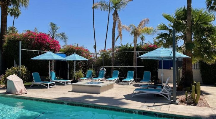 Desert Paradise - A Men's Clothing Optional Resort