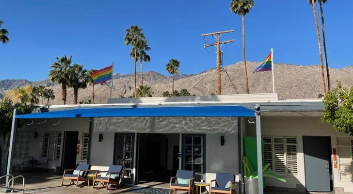 Desert Paradise - A Men's Clothing Optional Resort