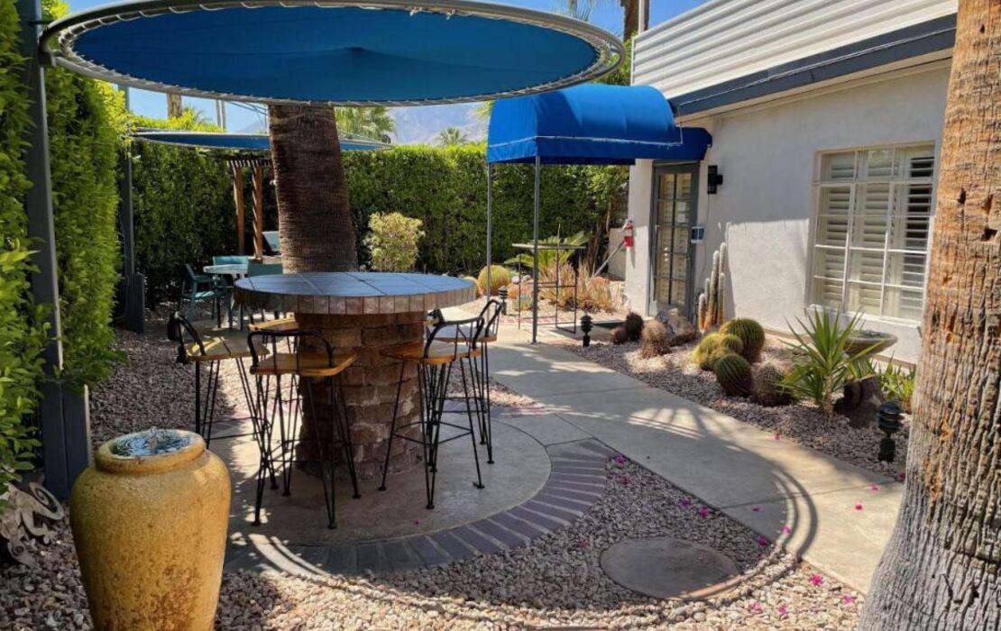 Desert Paradise - A Men's Clothing Optional Resort