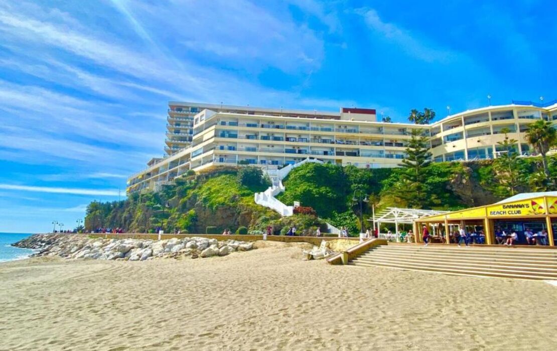 New Fabulous Beachfront