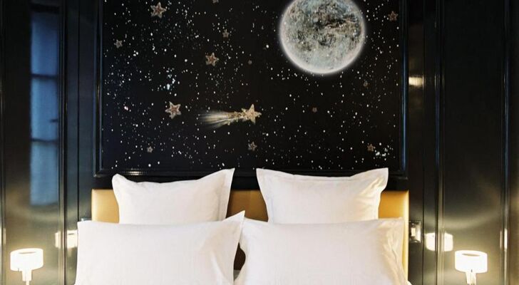 Hôtel du Petit Moulin, Haute Couture hotel by Lacroix