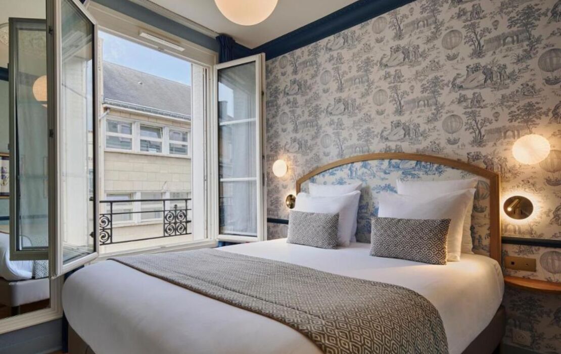 Hotel de Neuve by Happyculture