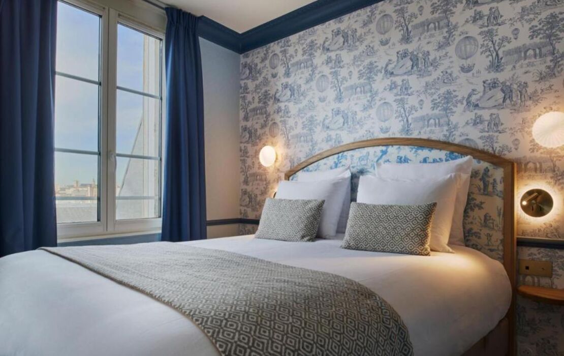 Hotel de Neuve by Happyculture