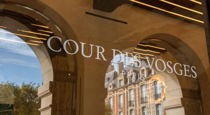 Cour des Vosges - Evok Collection