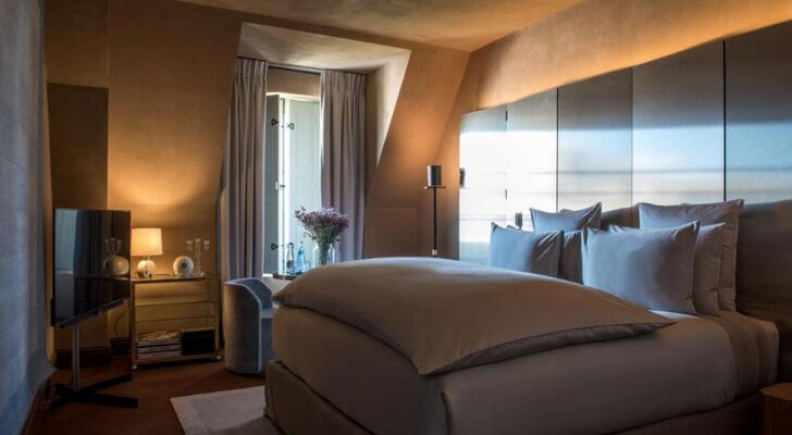 Cour des Vosges - Evok Collection