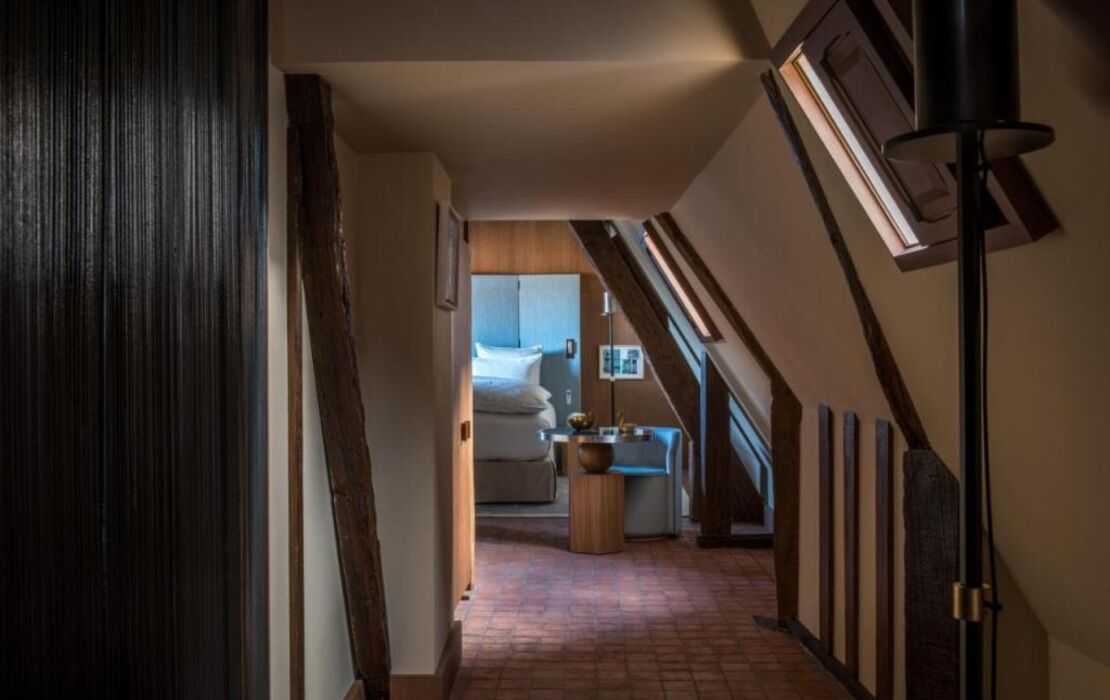 Cour des Vosges - Evok Collection