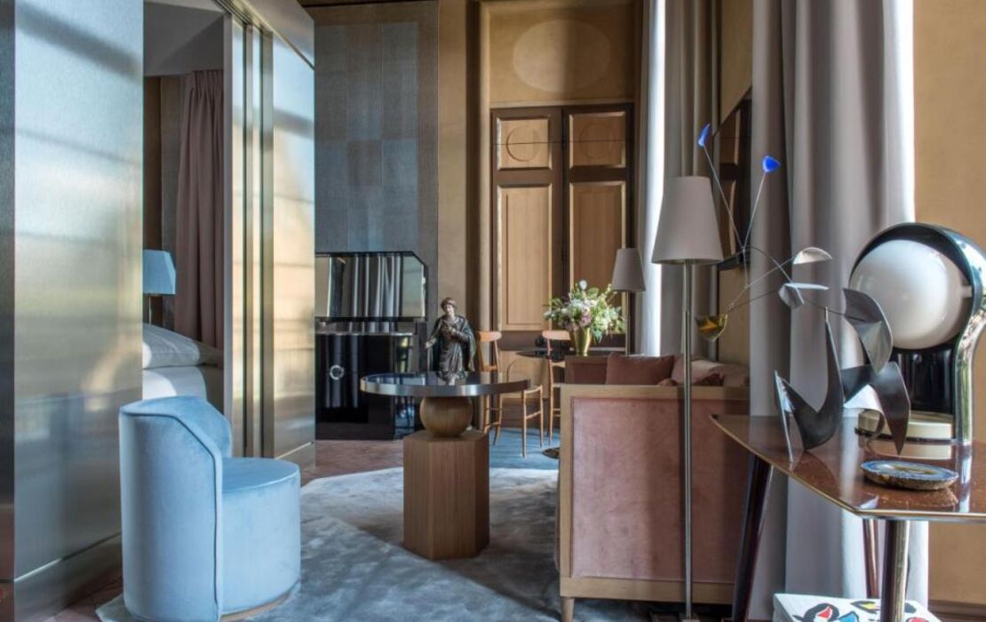 Cour des Vosges - Evok Collection