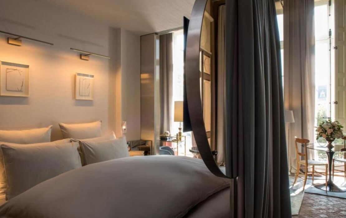 Cour des Vosges - Evok Collection