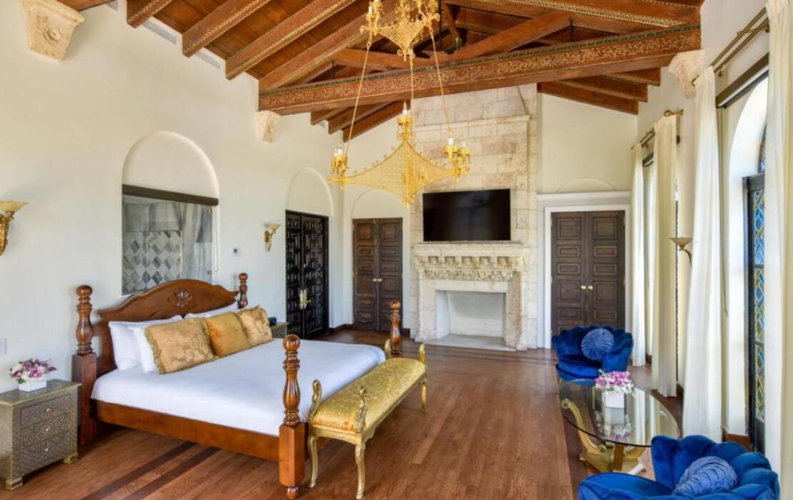 The Villa Casa Casuarina