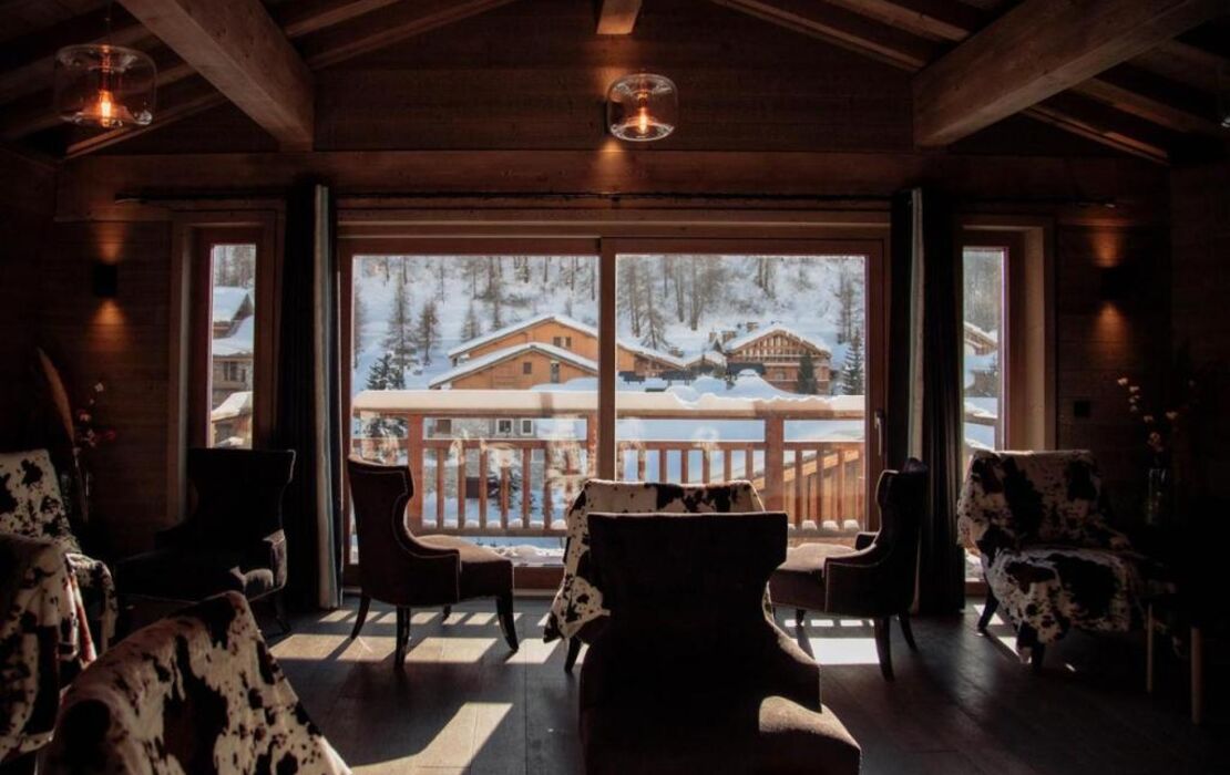 Victoria Lodge, Friendly Hotel