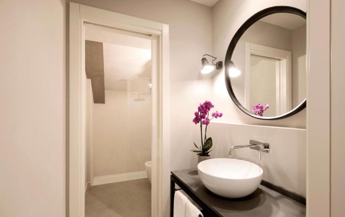 Opera35 Boutique Hotel