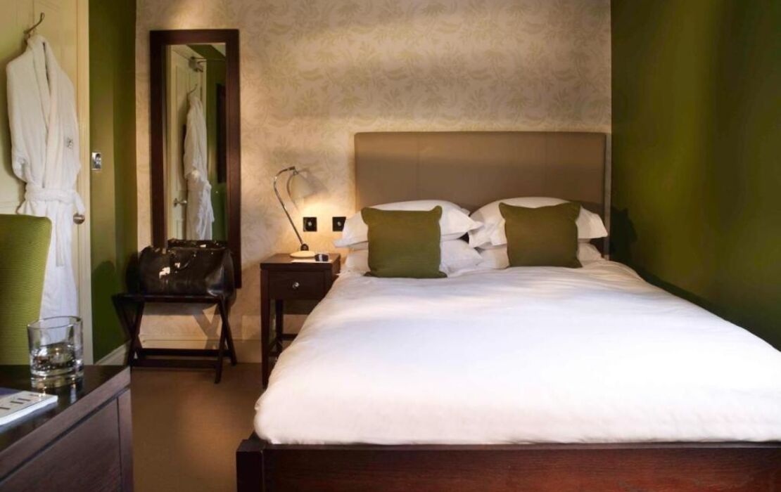 Stoke Place- Part of the Cairn Collection