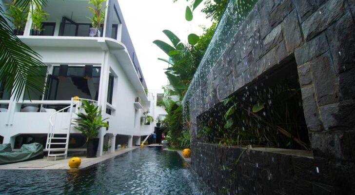 Arthur & Paul (Men Only Hotel)