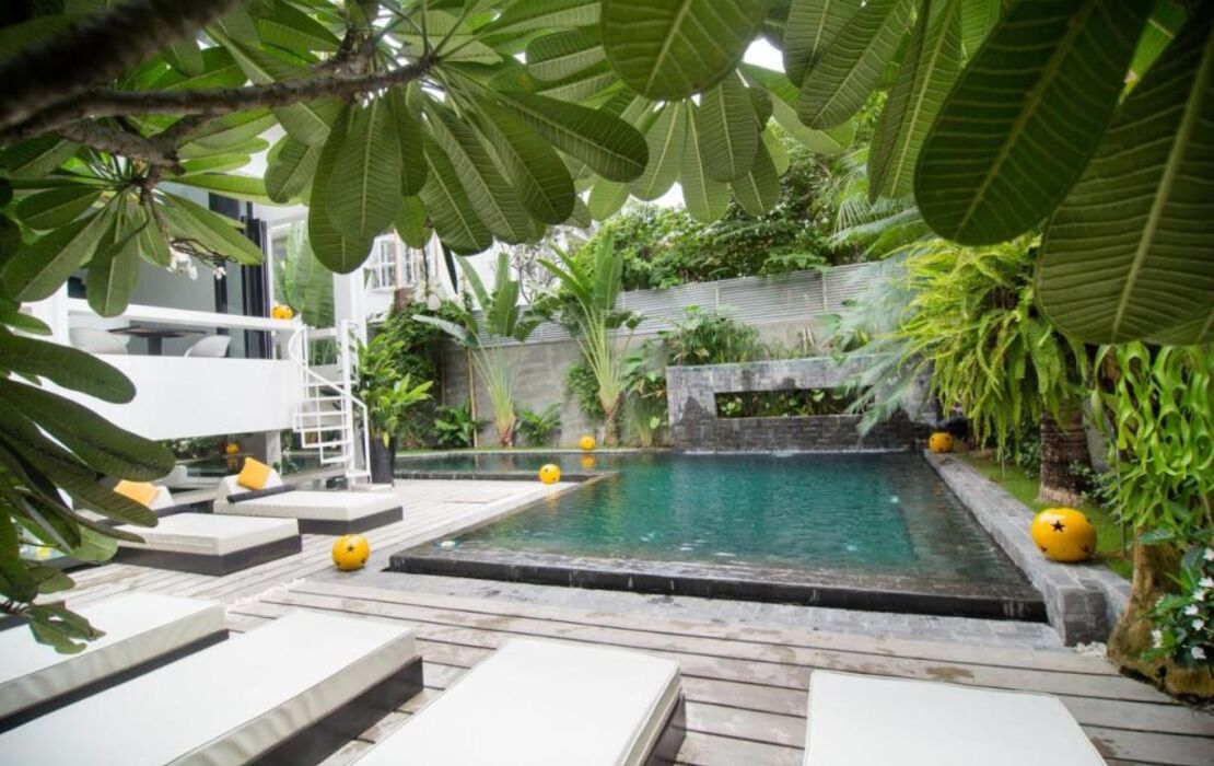 Arthur & Paul (Men Only Hotel)