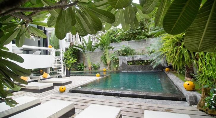 Arthur & Paul (Men Only Hotel)