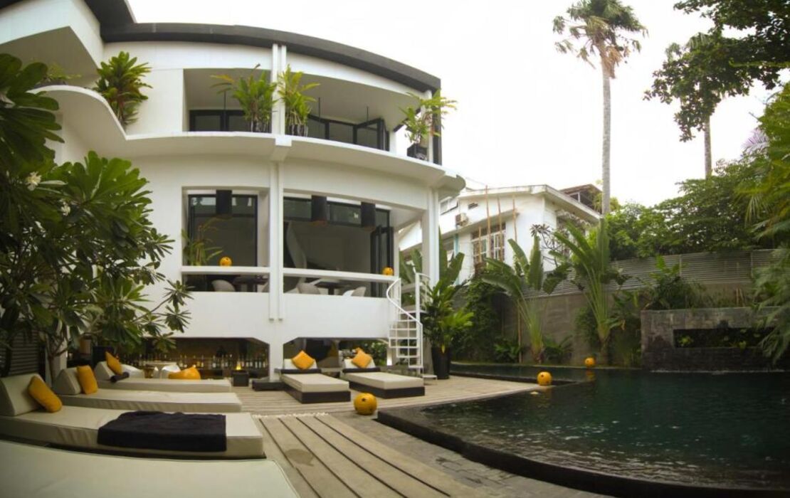 Arthur & Paul (Men Only Hotel)