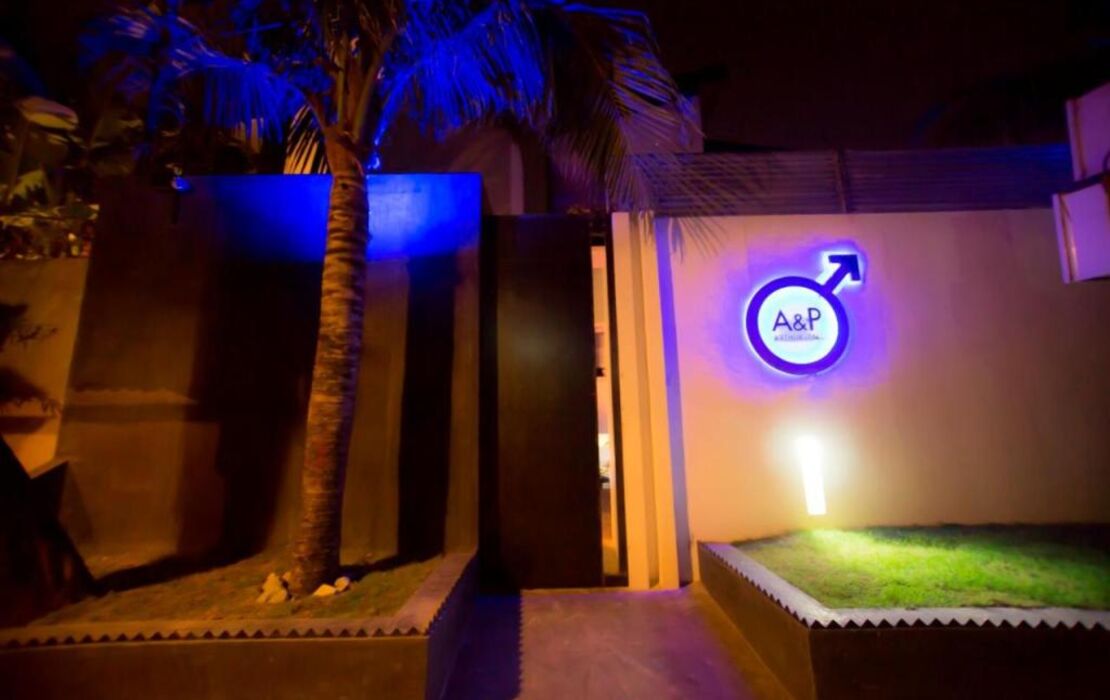 Arthur & Paul (Men Only Hotel)