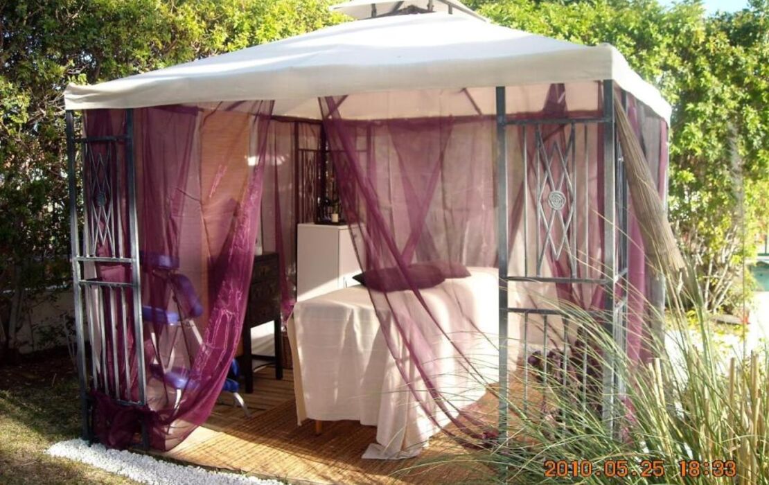 Birdcage Gay Men Resort and Lifestyle Hotel