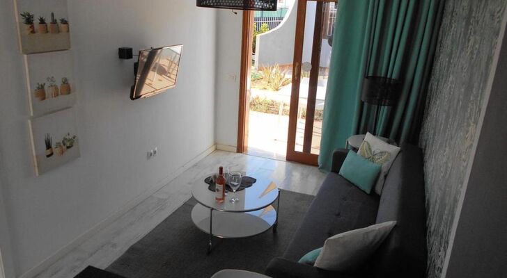 Beach Boys Resort Men Only solo hombres