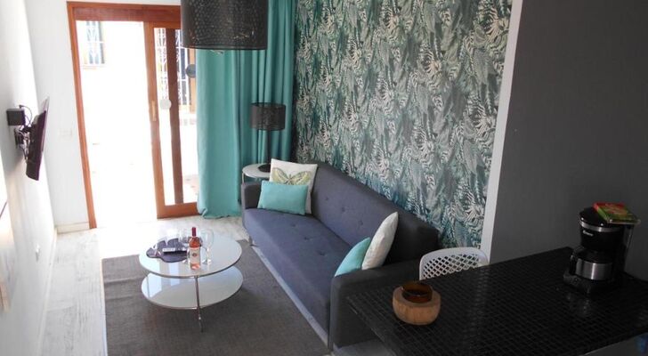 Beach Boys Resort Men Only solo hombres