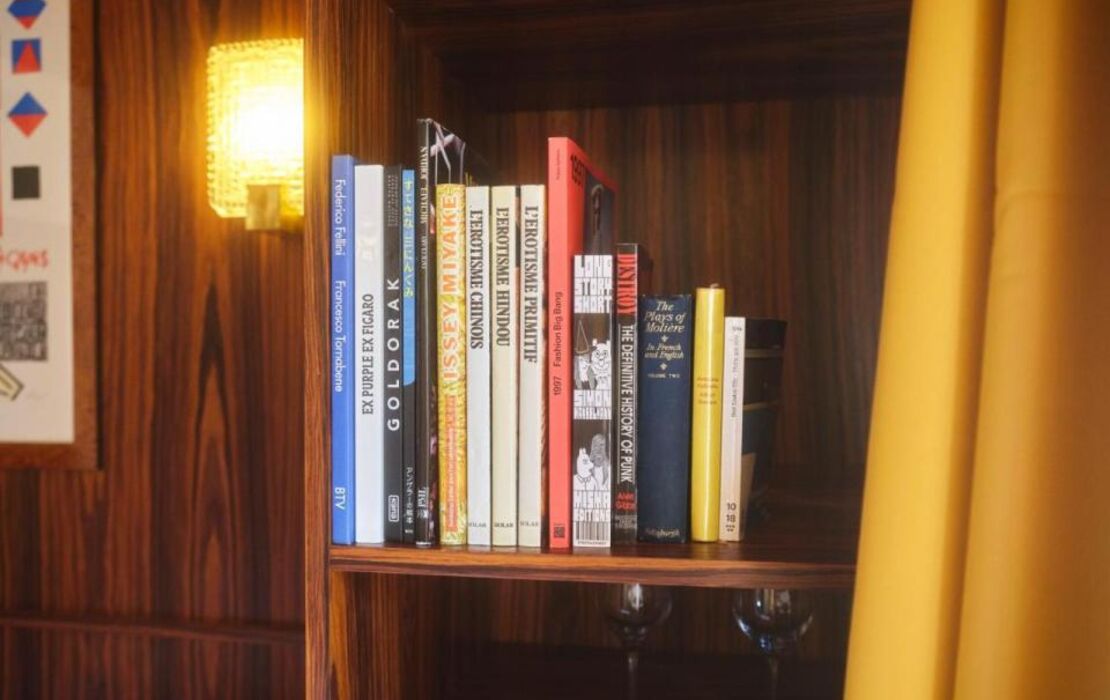 Hôtel Présent - Entrée autonome, réception en ligne - Encore Mieux