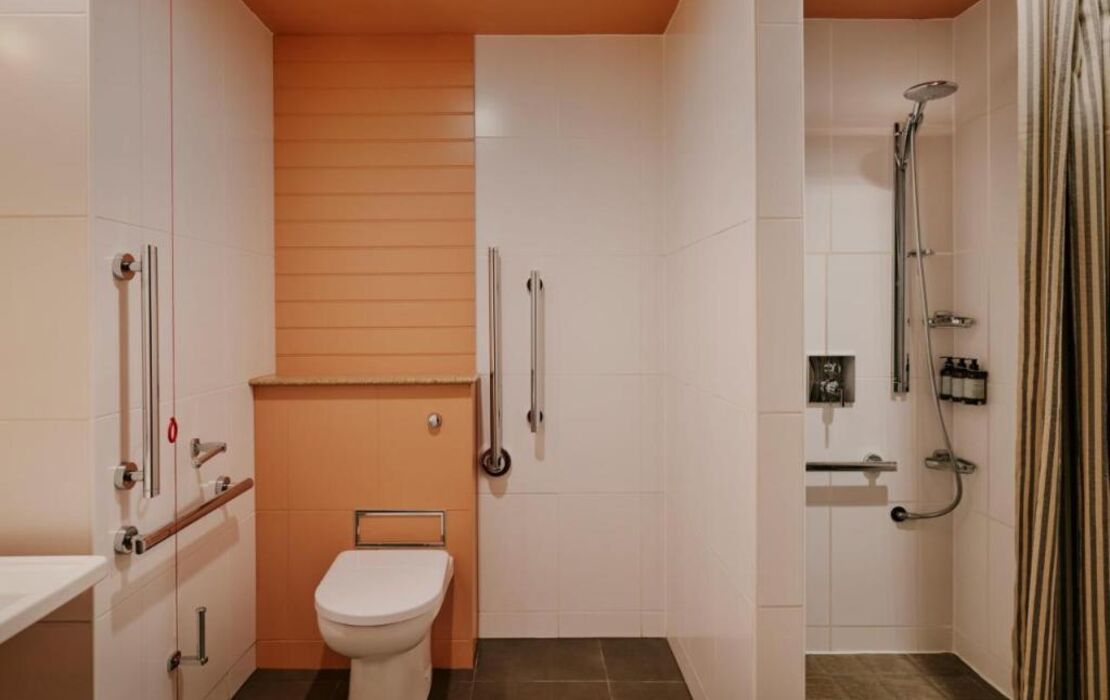 Ember Locke Kensington