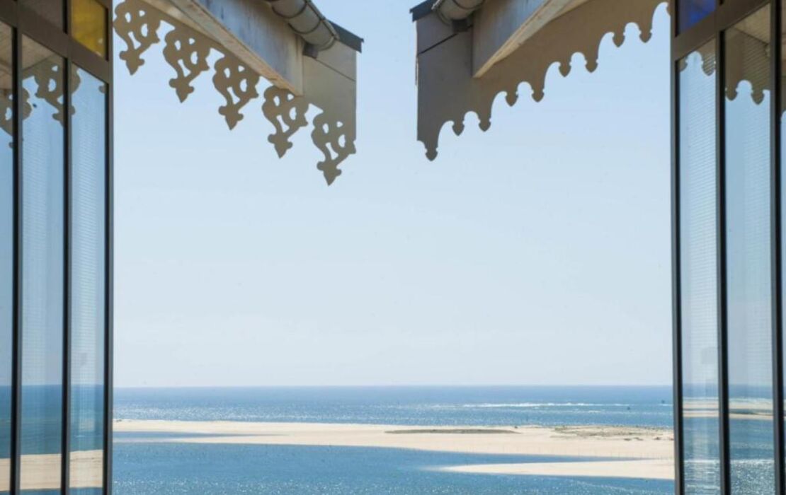 Hotel La Co(o)rniche