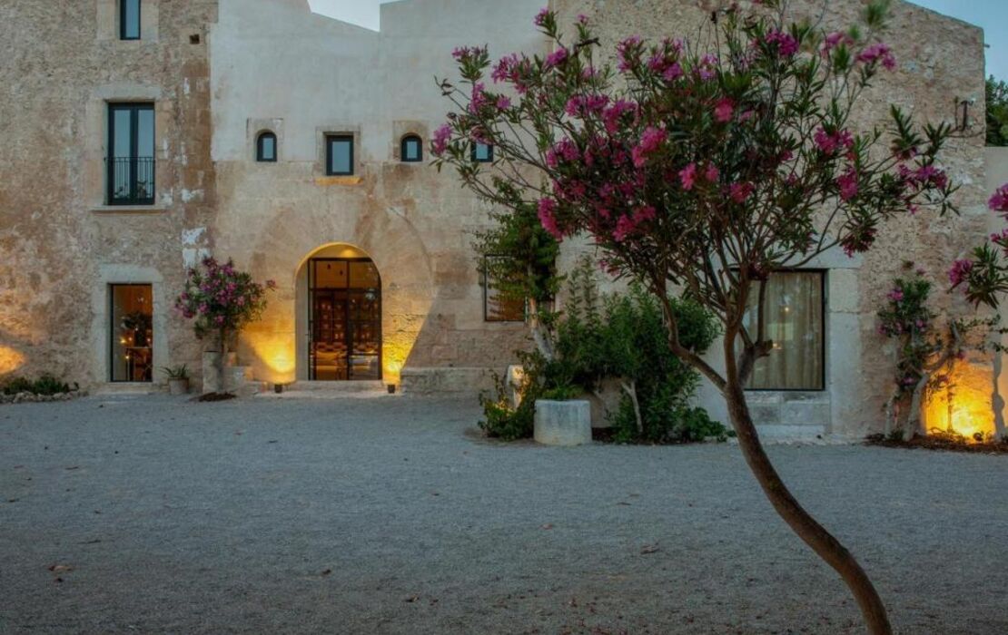 The Lodge Mallorca, Small Luxury Hotels