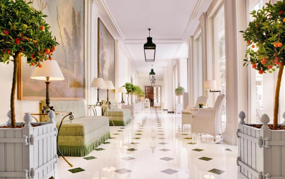 Le Bristol Paris, Oetker Hotels