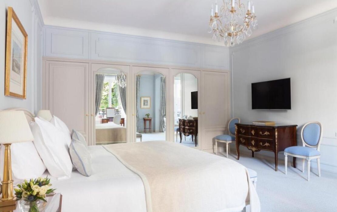 Le Bristol Paris, Oetker Hotels