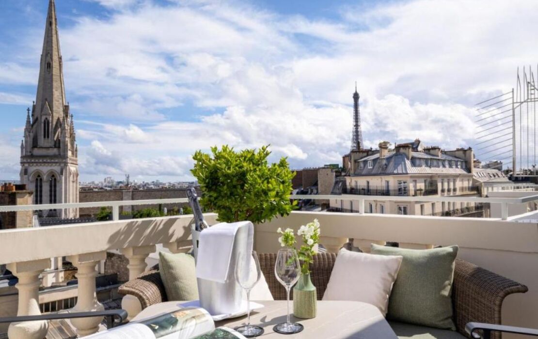 Hôtel De Sers Champs Elysées Paris