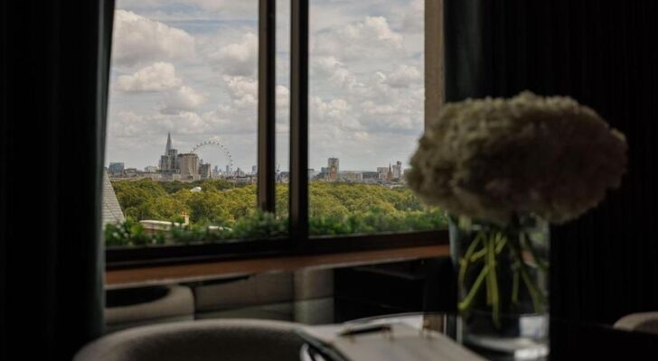 Four Seasons Hotel London at Park Lane