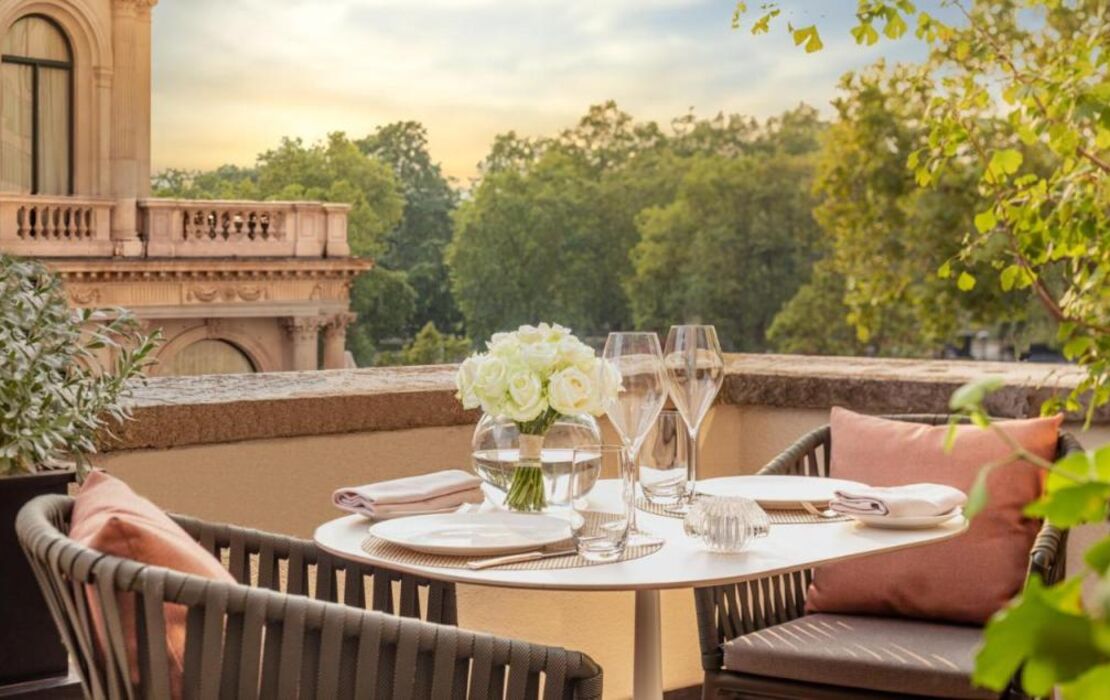 Four Seasons Hotel London at Park Lane