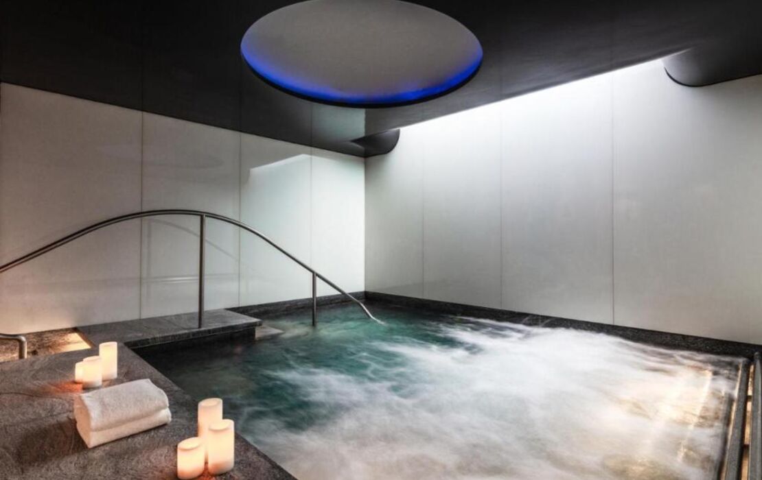 Four Seasons Hotel London at Park Lane