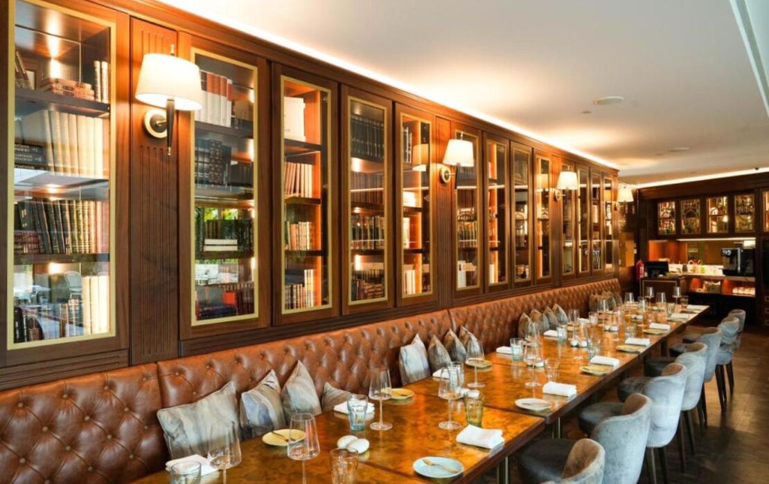 Wine & Books Lisboa Hotel