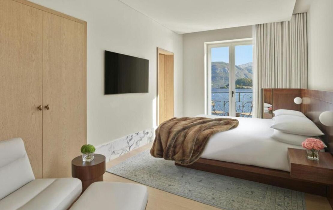 The Lake Como EDITION