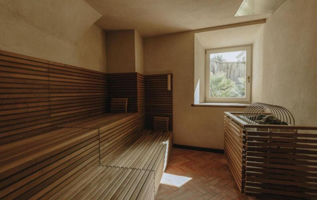 Parkhotel Mondschein, a Member of Design Hotels