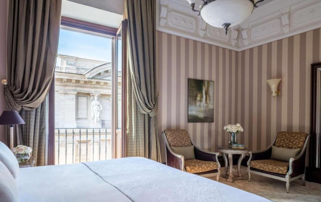 Anantara Palazzo Naiadi Rome Hotel - A Leading Hotel of the World