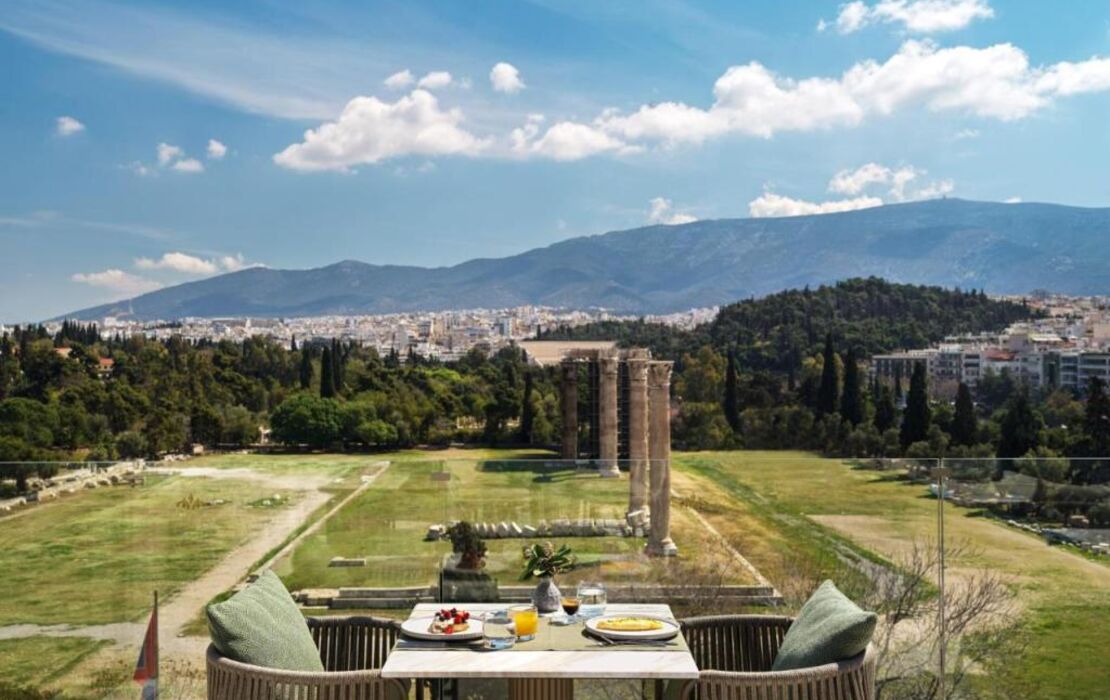 Anthology of Athens, The Leading Hotels of the World