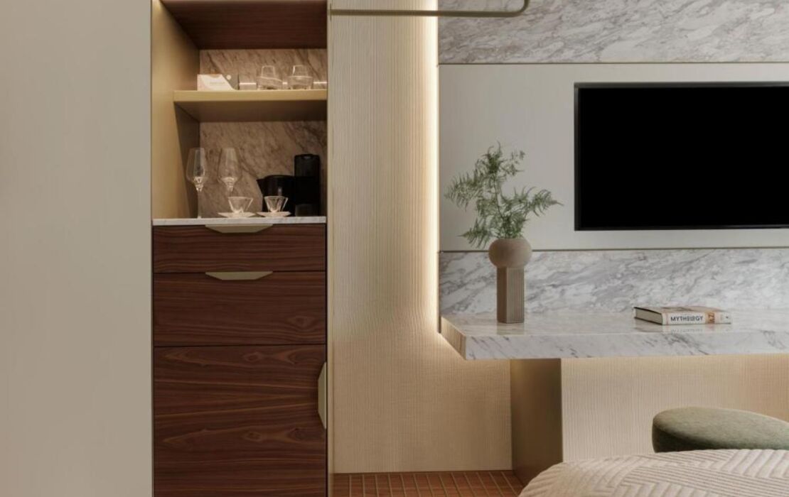 Anthology of Athens, The Leading Hotels of the World