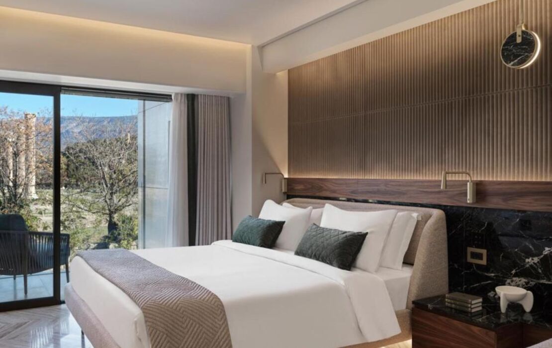 Anthology of Athens, The Leading Hotels of the World