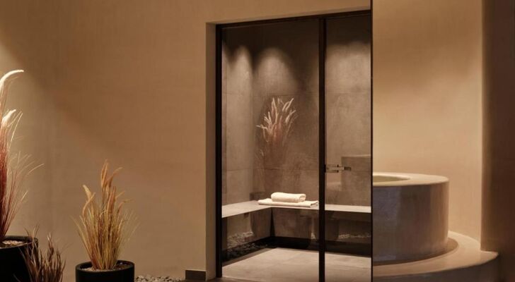 Enarma Suites & Spa Wellness Retreat