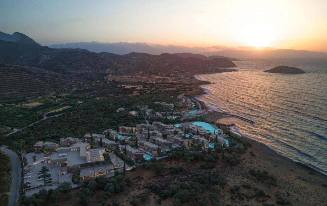 Rocrita Lifestyle Beach Resort