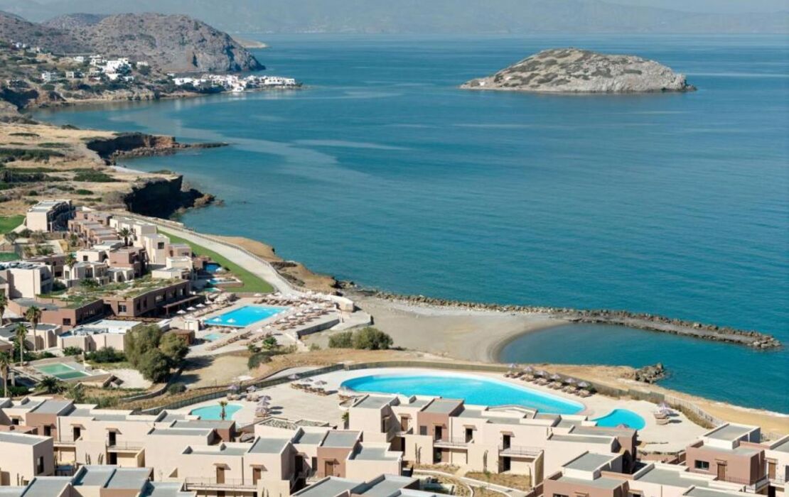 Rocrita Lifestyle Beach Resort