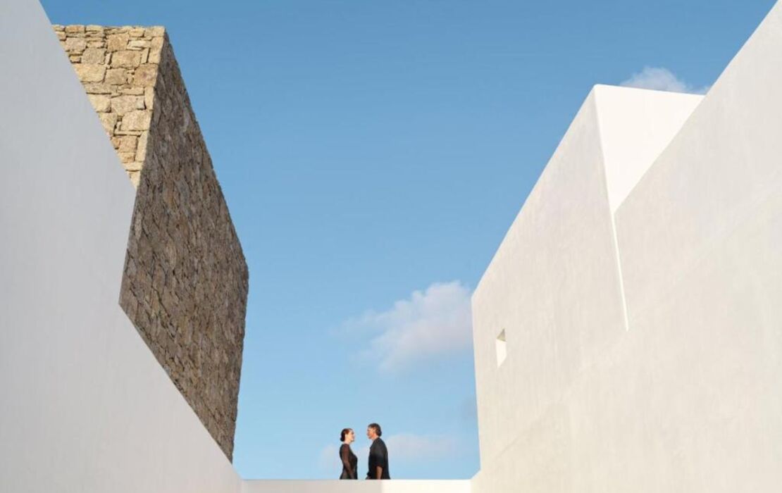 Deos Mykonos - A Myconian Collection Hotel