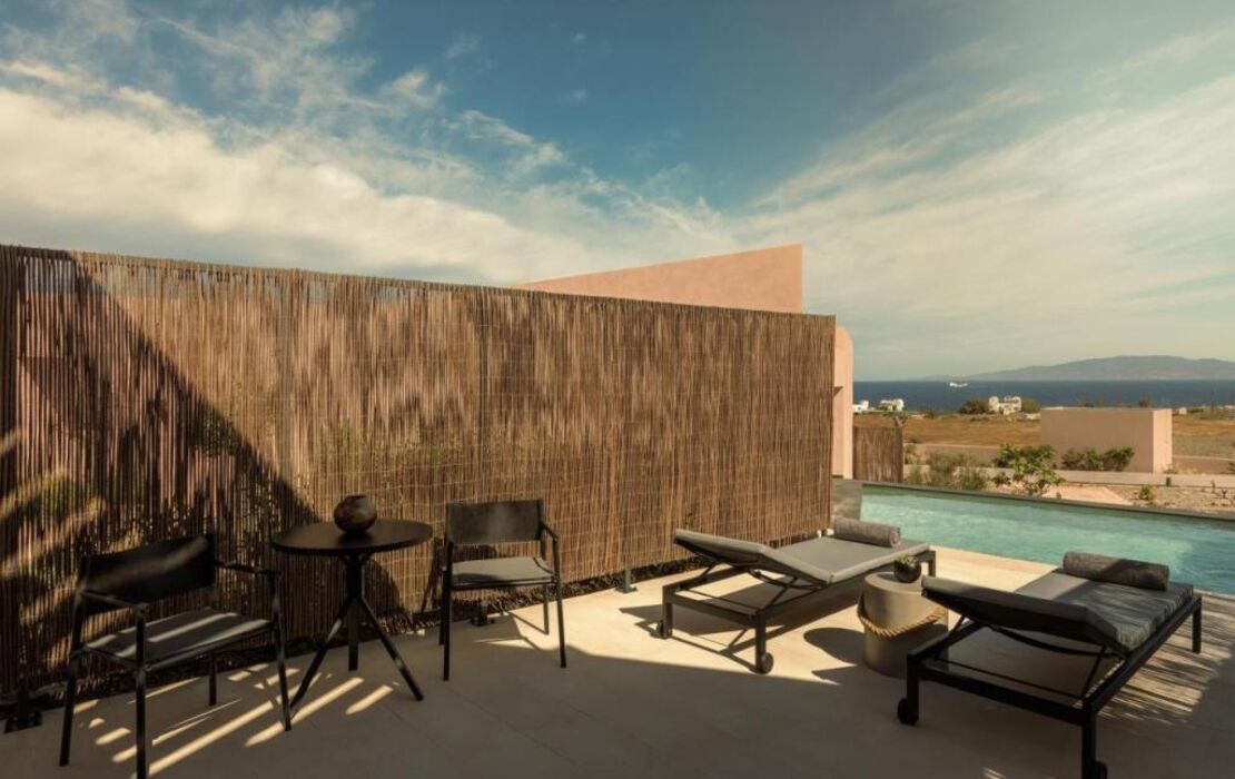 Domes Novos Santorini, Autograph Collection