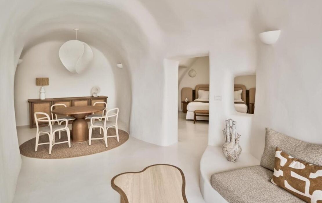 Mystique, a Luxury Collection Hotel, Santorini
