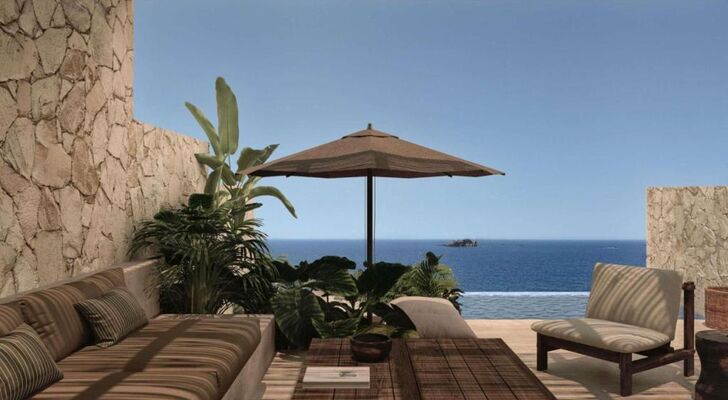 Luura Paros Cliff, Morgans Originals