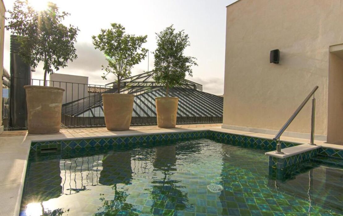 Cristine Bedfor Sevilla Boutique Hotel